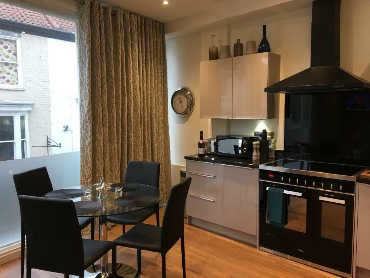 Star Tree Apartment 요크 외부 사진